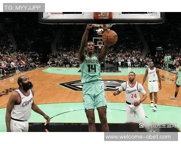 迪亚巴特生涯最佳表现狂揽18个篮板和12分助球队赢得胜利