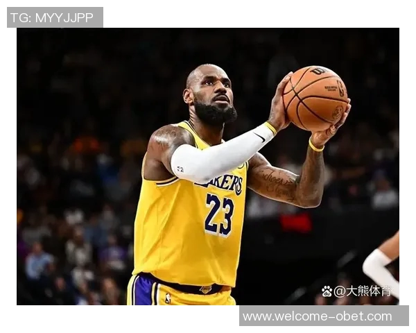 百分百命中率砍下25分13篮板现役仅六人能及一神人更是狂砍40分30篮板大三元 百分百命中率砍下25分13篮板现役仅六人能及一神人更是狂砍40分30篮板大三元